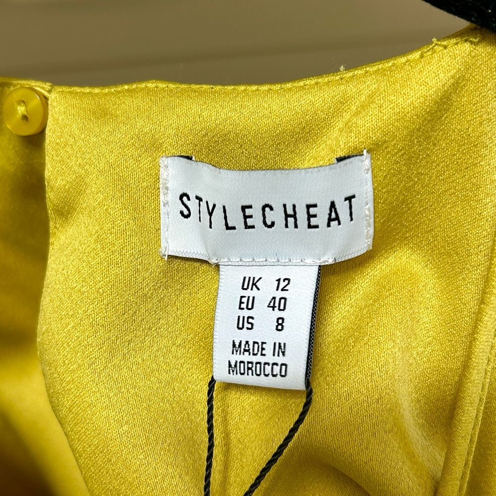 Stylecheat Chartreuse Asymmetrical Ruffled Halter Dress - Picture 4 of 10